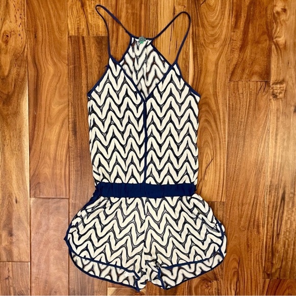 Farm Rio Romper - Picture 3 of 9